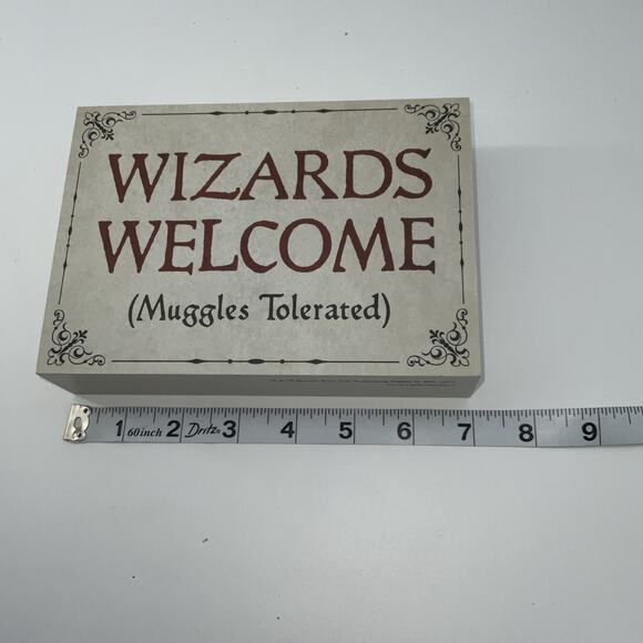 WIZARDS WELCOME Muggles Tolerated Hanging Sign White - Picture 4 of 5